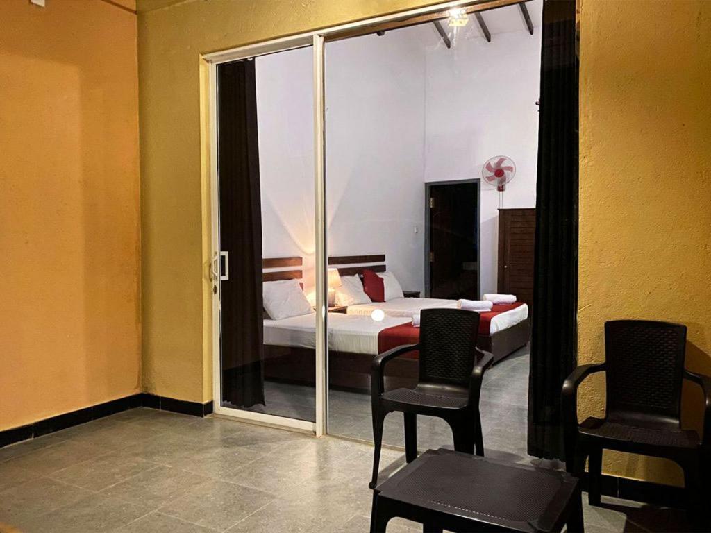 Athyantha Resort Anuradhapura Ngoại thất bức ảnh