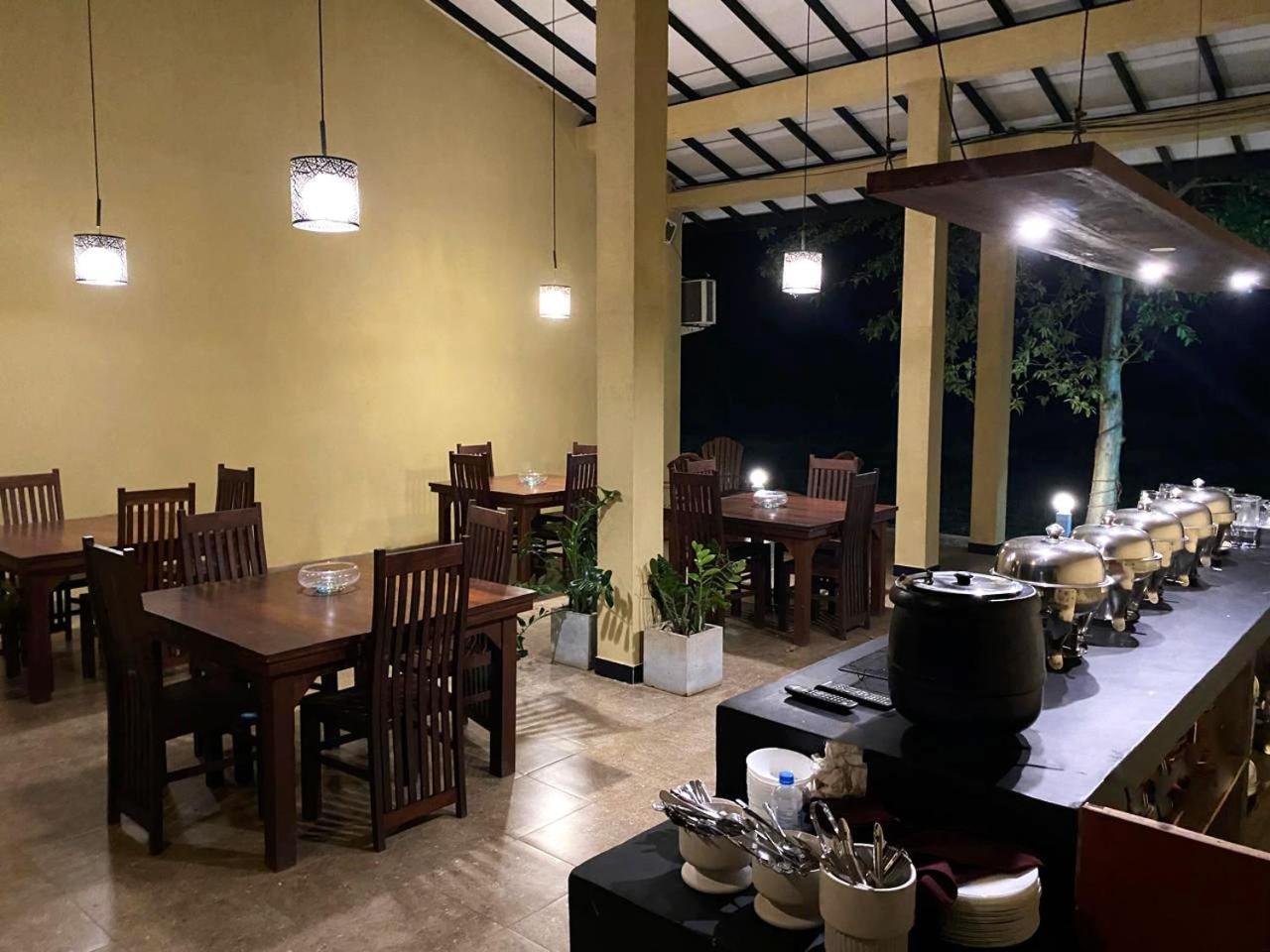 Athyantha Resort Anuradhapura Ngoại thất bức ảnh