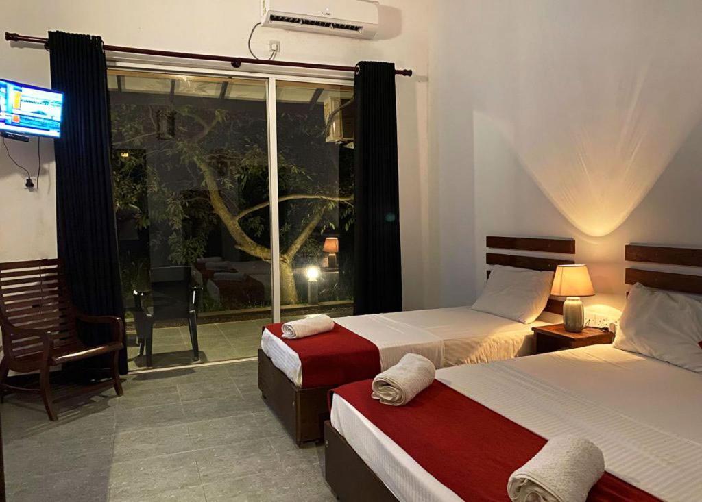 Athyantha Resort Anuradhapura Ngoại thất bức ảnh
